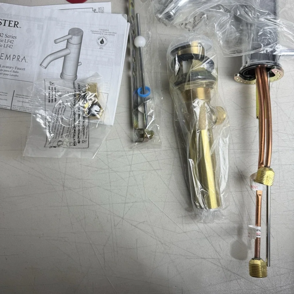 Pfister LG42-NC00 Contempra Chrome Bathroom Faucet with Pop-Up Drain Assembly